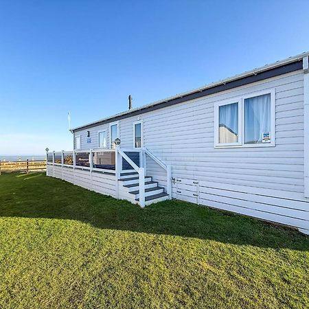 Stunning 6 Berth Lodge With Full Sea Views In Suffolk Ref 68007Cr Lowestoft Buitenkant foto